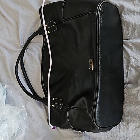 Dooney and Bourke Large Kristin tote in black pebbled leather - Picture 4 of 10